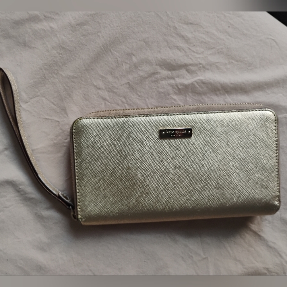 KATE SPADE Continental Wallet